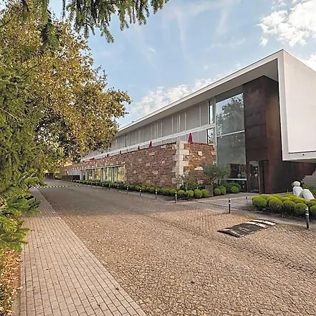 Axis Golf Otel