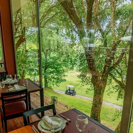 Axis Golf Hotel